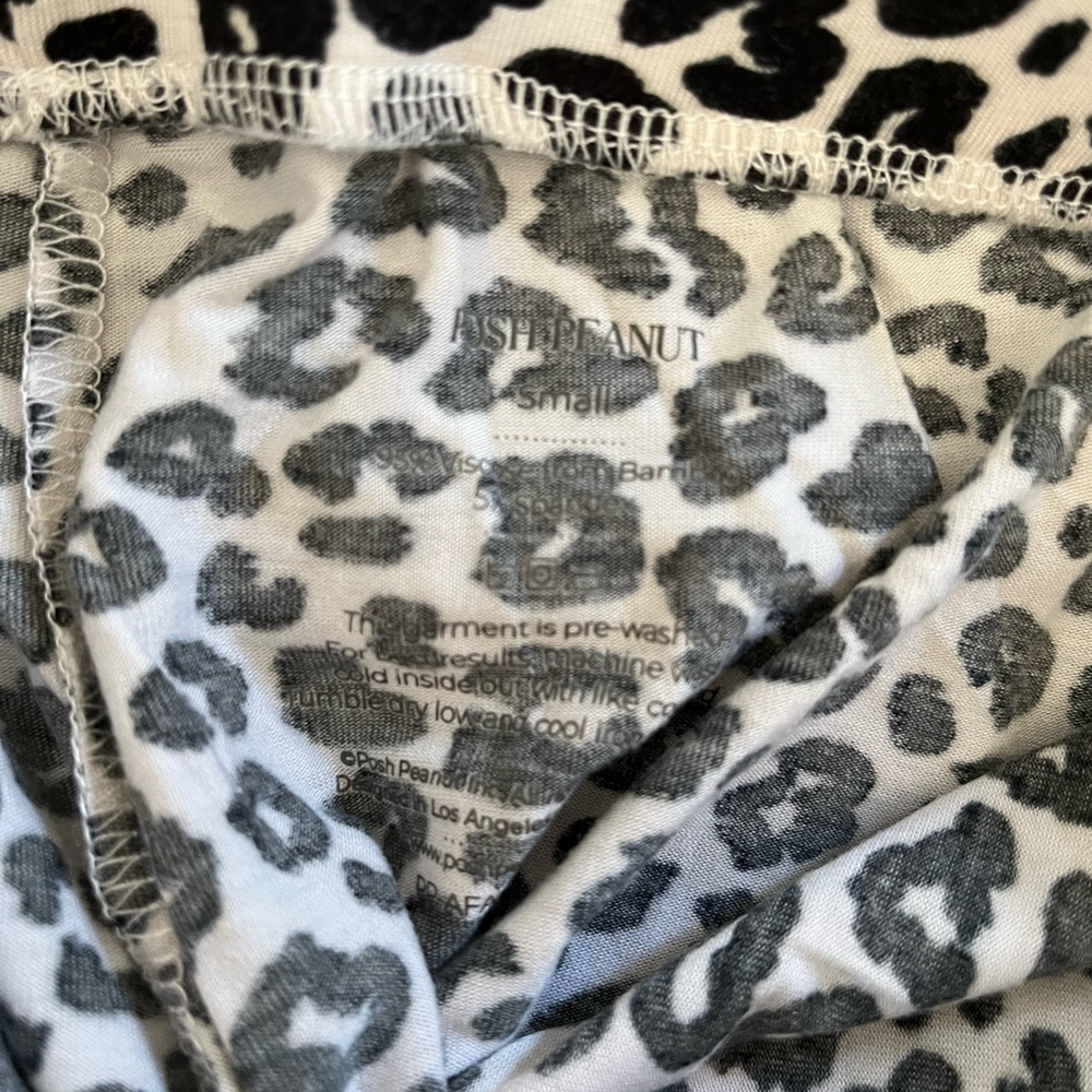 Posh Peanut Naomi Loungewear Jogger Set - Picture 5 of 5